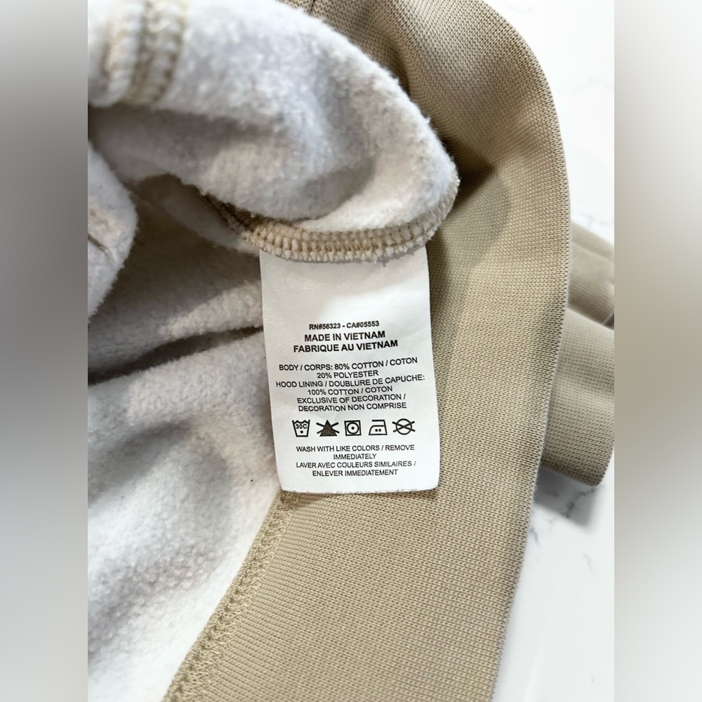 ❥𝗡𝗜𝗞𝗘: Men’s Sport Essentials+ Fleece Pullover Hoodie - Limestone/Black - Picture 9 of 11